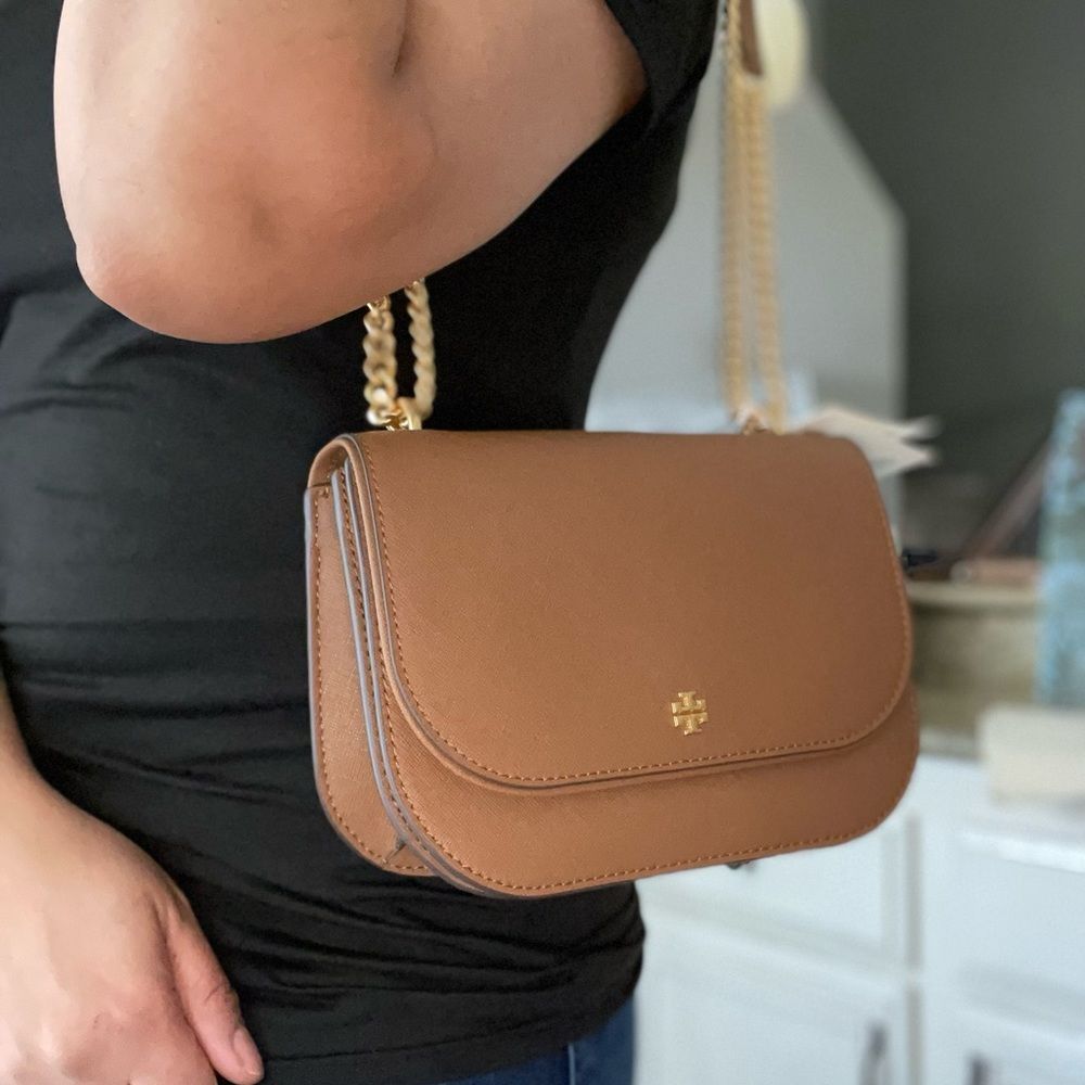New π Tory Burch Emerson Flap - Picture 9 of 11